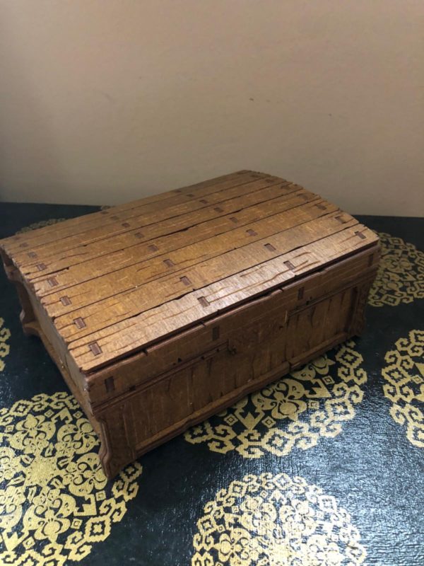 Treasure Chest Keeps Sake Box - Image 5